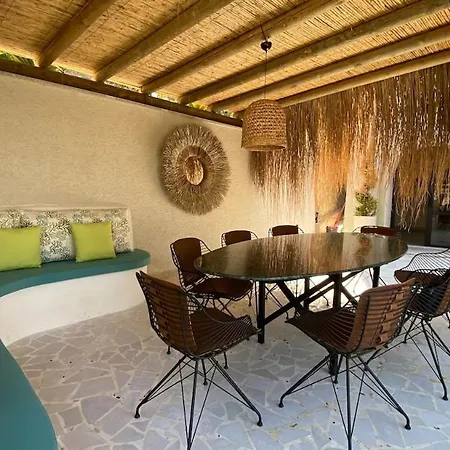 Villa Onya