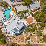Villa Onya